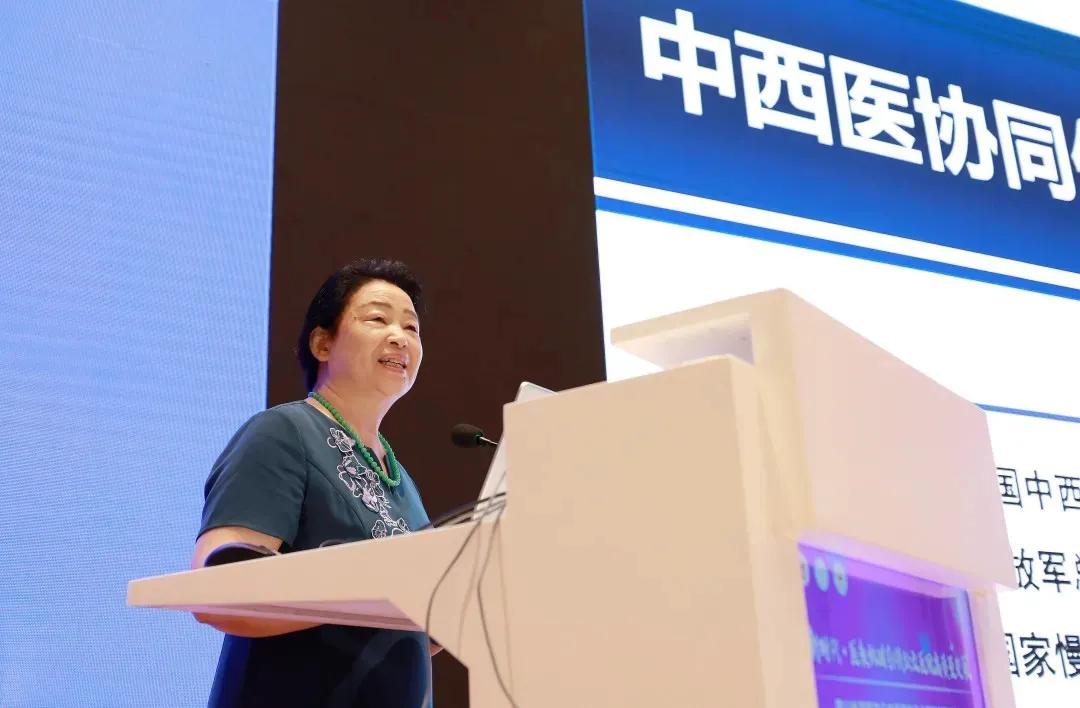 陈香美院士出席best365中国官方网站附属医院医联体联盟2021年会/四川省医院协会中医医院分会第三次学术会议
